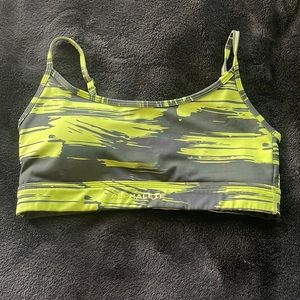 Alphalete Cross-Back Sports Bra